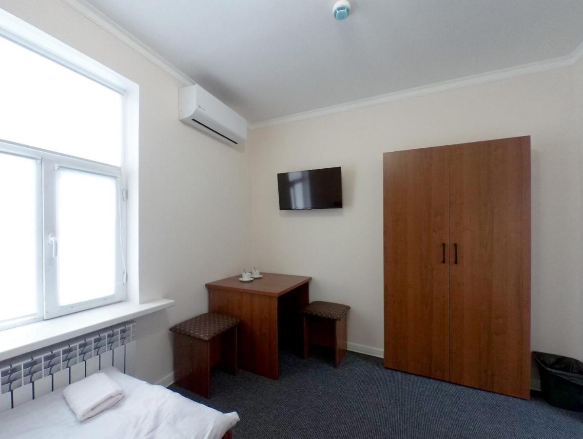 Railway Hotel Almaty Esterno foto